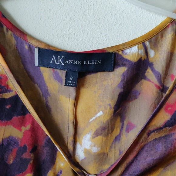 Anne Klein sleeveless dress with belt - Picture 2 of 6